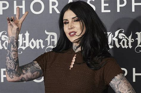 why is kat von d covering her tattoos|Why Kat Von D Decided To Blackout Some Of Her Tattoos